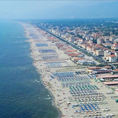 Appartamento Orizzonte Виареджо Экстерьер фото