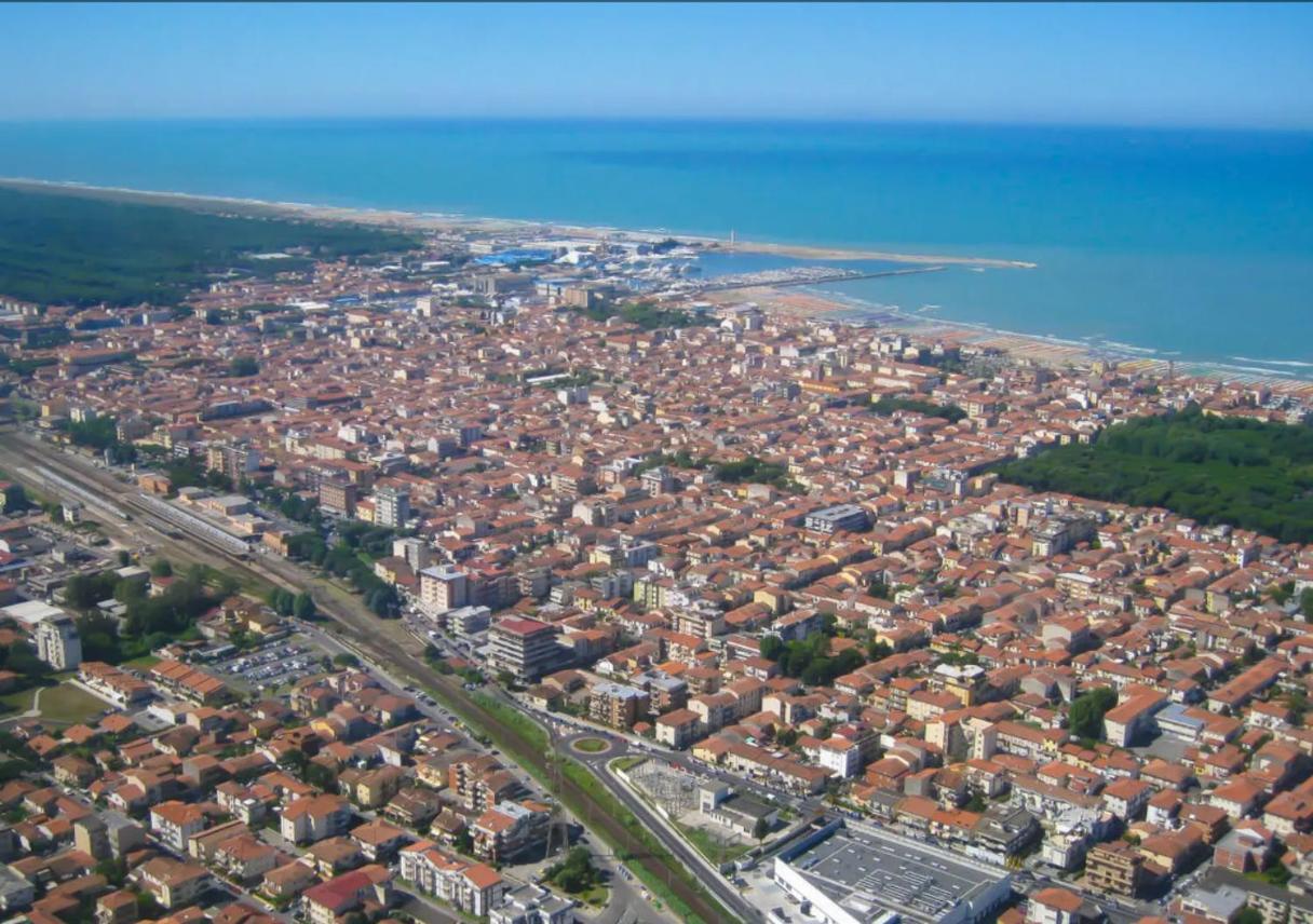 Appartamento Orizzonte Виареджо Экстерьер фото